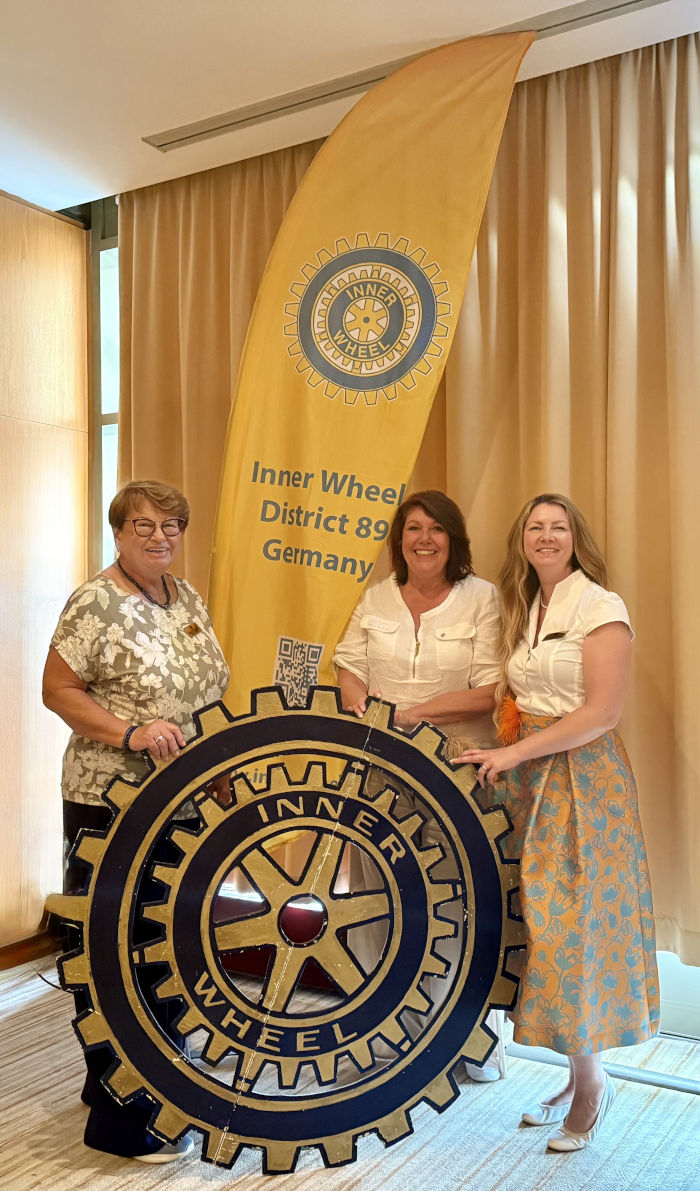 Monika Beckmann, Monika Gitta Beckmann, Anna Theurer (v.l.) DK Potsdam 2026 kl